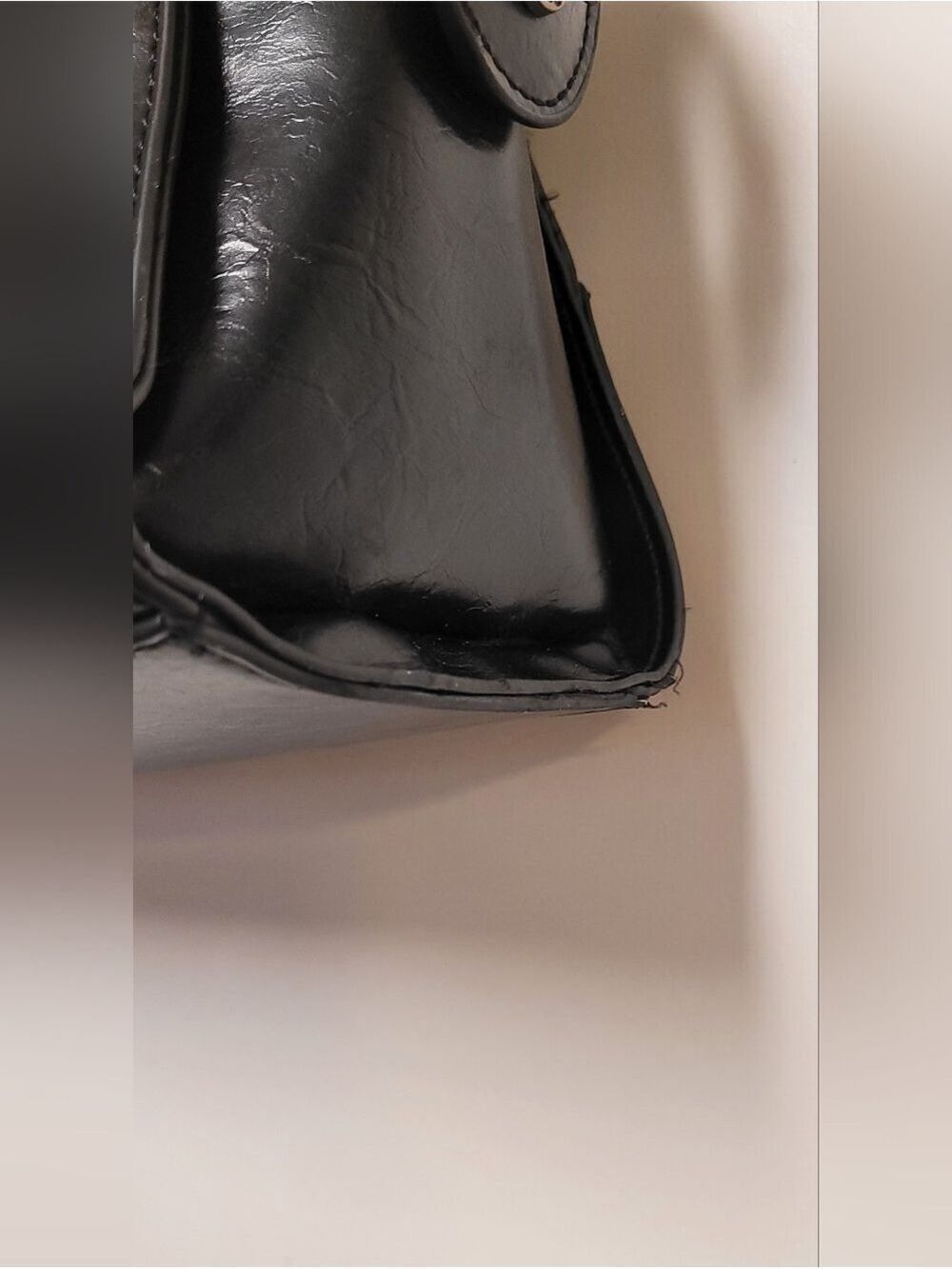 Steve Madden Brhen Black Crossbody Satchel - Picture 5 of 9